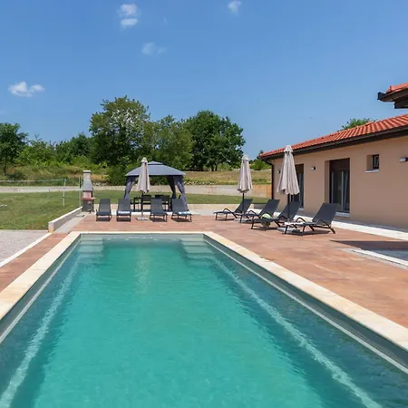 Xenia A Energy Efficient * Labin (Istria)