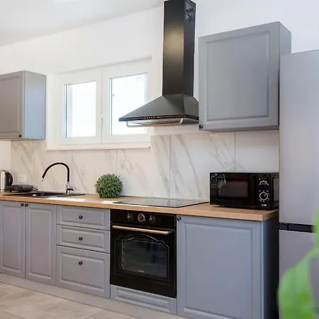 Villa Xenia A Energy Efficient *