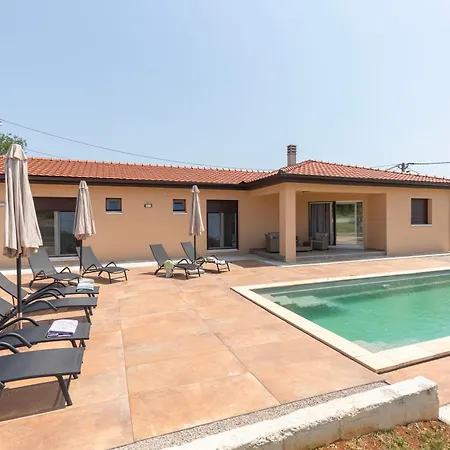 Xenia A Energy Efficient Villa Labin (Istria)